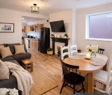 1 bedroom in a house share to rent - Photo 6