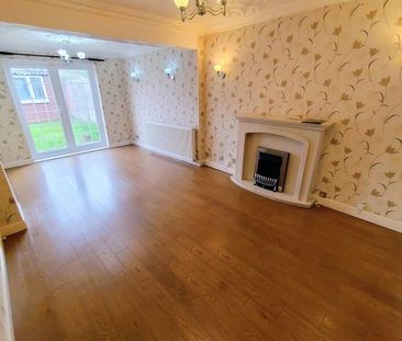 3 bedroom semi-detached house to rent - Photo 5