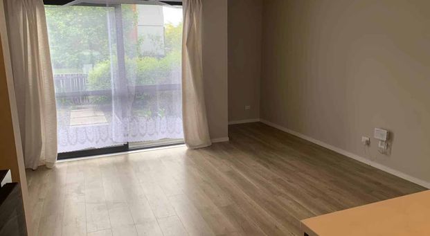 Great Location! - Photo 1