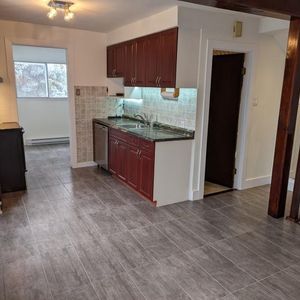 Appartement sur deux niveaux-Comme une maison, au cœur d'Ahuntsic ! - Photo 2