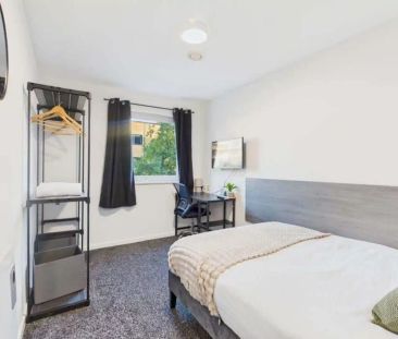5 Bed Cluster Ensuite - Photo 1