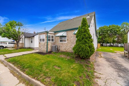 For Lease - 128 Cross Avenue, Oakville, Ontario - Photo 2