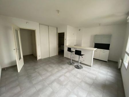 Location Appartement 1 pièce 29m² DECINES CHARPIEU 69150 - Photo 5