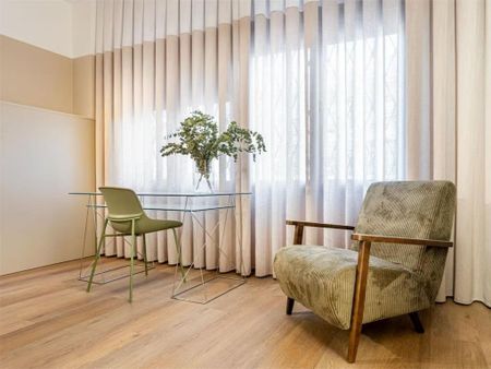 2 room luxury Flat for rent in Valencia - Photo 2