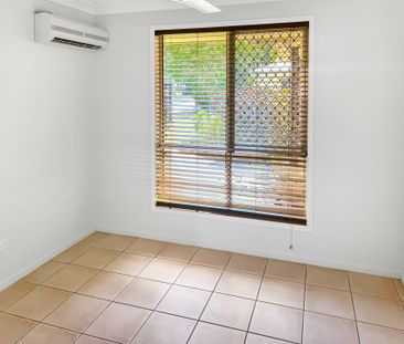 4-bedroom Family Home in Sought After Royal Sands - Photo 5