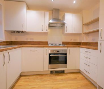 2 bedroom semi-detached house to rent - Photo 4