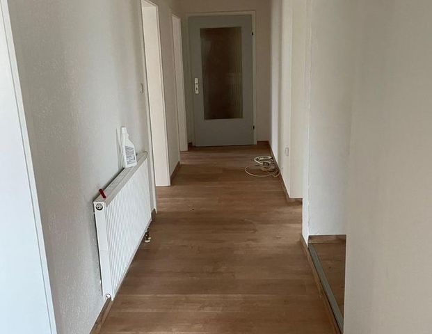 Schöne 4-Zimmer Wohnung in ruhiger Wohnlage in Teublitz - Foto 1