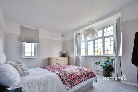 Green Tiles, Green Tiles Lane, Denham, UB9 - Photo 4