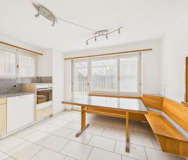 Fabulous townhouse in prime location with garden in Waltenschwil - Photo 4