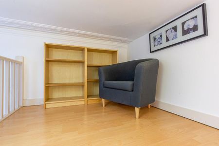 Studio to rent - Photo 2