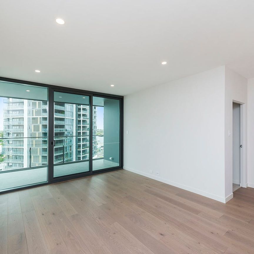 Executive Living! - Photo 1