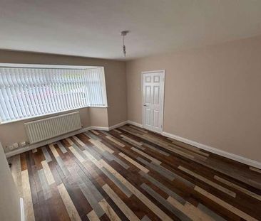 Farndale Green, TS19 - Photo 1