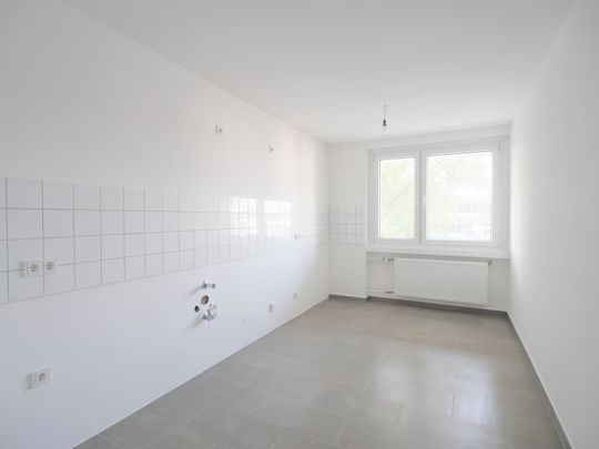 Frisch sanierte 3-Zimmer-Wohnung mit großer Loggia in Aachen! - Foto 1