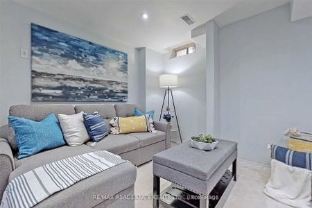 For Lease - 3876 Manatee Way, Mississauga, Ontario - Photo 5