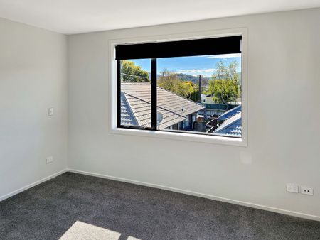 Wainuiomata, 2 bedrooms with Carpark - Photo 5