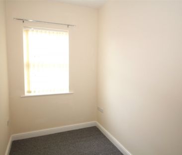 Derby Road, Wrexham, LL13 - Photo 3