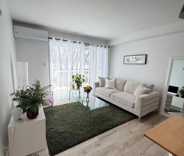 LOGEMENT**3 ½ avec BUREAU et STATIONNEMENT** Ste-Foy - Photo 3