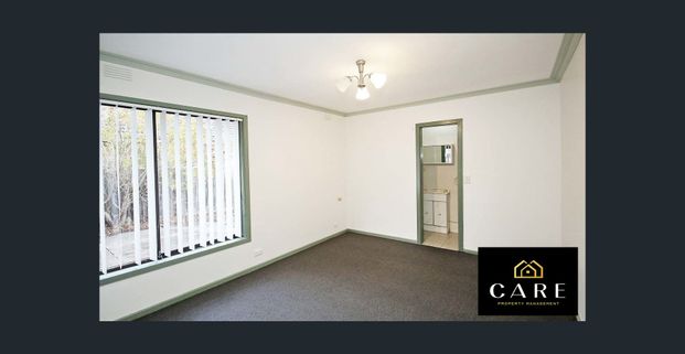 Neat & Well-Located Home in the Heart of Cranbourne! - Photo 1
