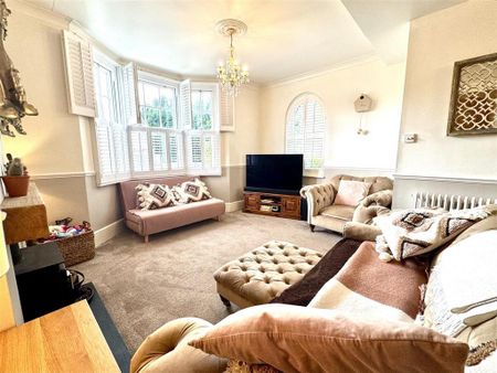 3 bedroom detached house to rent - Photo 2