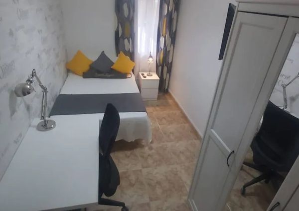 Calle del Puerto Alto, Madrid, Community of Madrid 28053