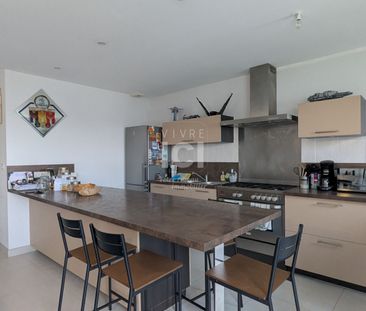 Location Appartement 3 pièces 71m² - Photo 6