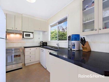 Family House in Quiet Location - Photo 2