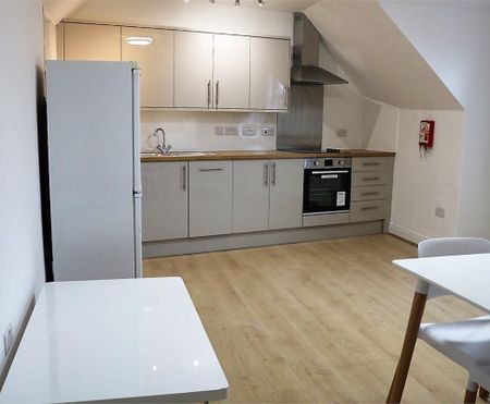 Room 5, Flat 1, 43 Mill Road, Cambridge - Photo 4