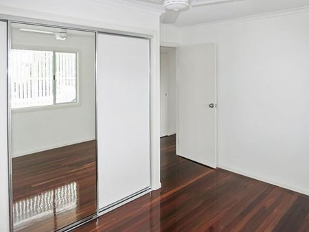 Family home in ideal location! - Photo 3