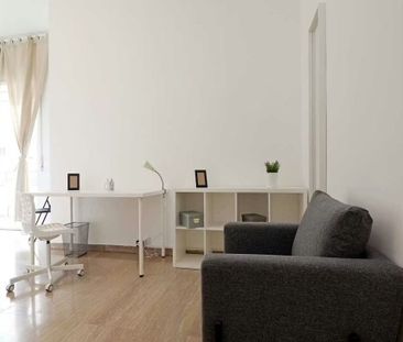 Via Damaso Cerquetti, Rome, Lazio 00152 - Photo 3