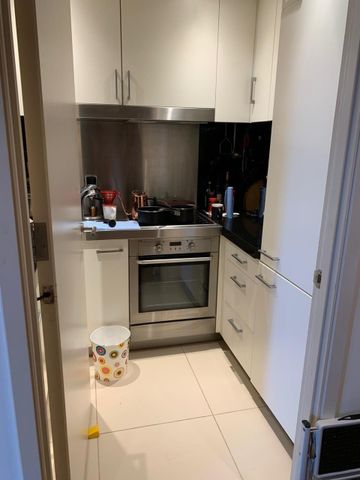 1 Bed Flat, New Providence Wharf, E14 - Photo 2