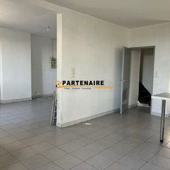 Location Appartement 3 pièces 92m² TAIN L HERMITAGE 26600 - Photo 4