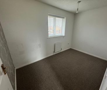 2 bedroom semi-detached house to rent - Photo 2