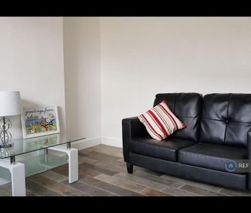 4 bedroom terraced house to rent - Photo 4