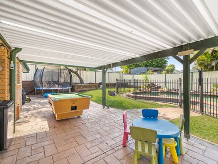 5 Eyre Avenue, Petrie QLD 4502 - House For Rent - $800 | Domain - Photo 4