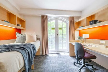 North Melbourne - Photo 5