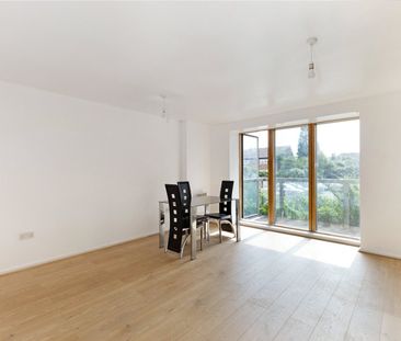London Road, Isleworth, TW7 flat to rent - Photo 1