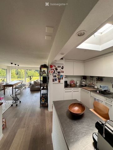 Traumhafte 4.5-Terrassenwohnung inkl Parkplatz & Aareblick – Hobbyraum, Hallenbad & Sauna - Foto 3