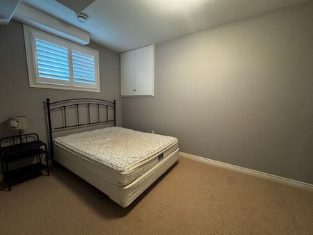 For Lease - 6352 Sam Lorfida Drive, Niagara Falls, Ontario - Photo 3