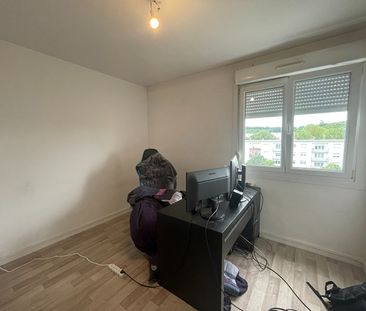 Location Appartement 4 pièces 73m² - Photo 2