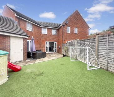 3 bedroom semi-detached house to rent - Photo 3