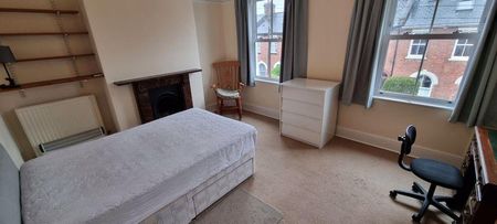 4 bedroom terraced house to rent - Photo 3