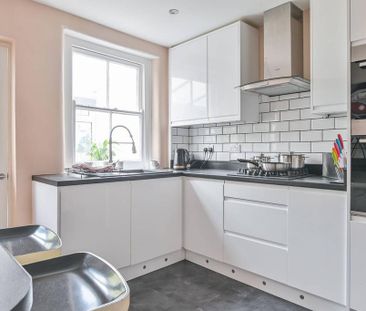 3 bedroom terraced house to rent - Photo 3