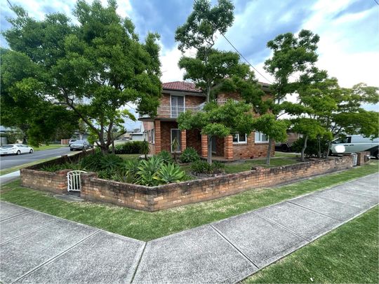 Belmont North - Photo 1