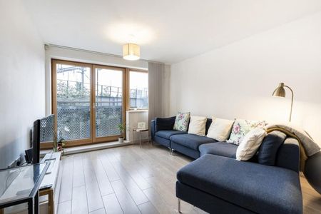 2 Bed Flat, Meath Crescent, E2 - Photo 2