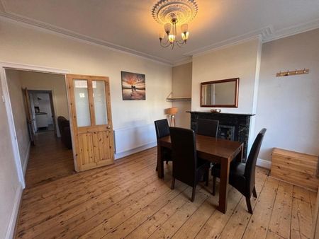 2 Bedroom Terraced House - Photo 4