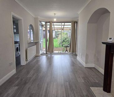 3 bedroom semi-detached house to rent - Photo 3