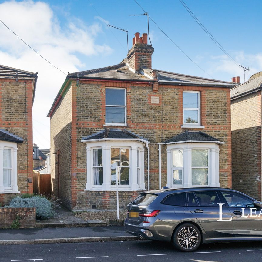 2 bedroom house to rent Portland Road, KT1 - Photo 1