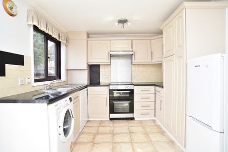 Arthurs Avenue, Harrogate - Photo 2