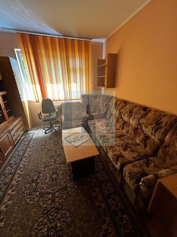 Garsoniera 24 mp, etj 1/4 - zona Tractorul - Fotografie 3