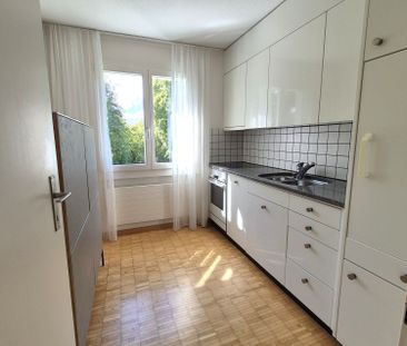 Gepflegte 2.5-Zimmerwohnung mit Balkon an idyllischer Lage - Foto 6